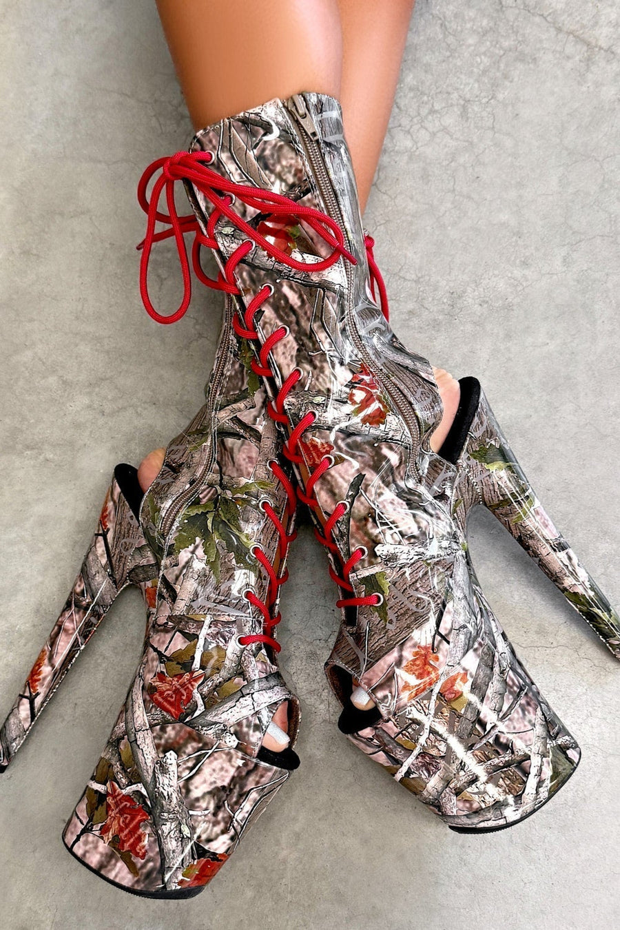 Manhunt - OHOT Boot - 8INCH - LIMITED ED.